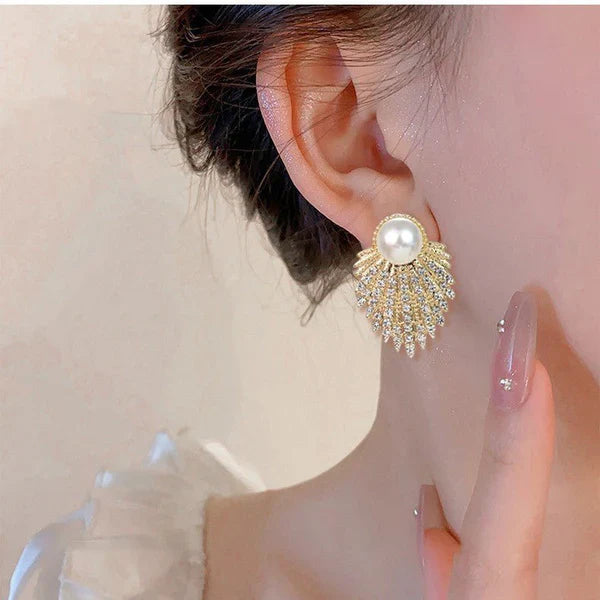 Fashion And Fully-jewelled Alloy Stud Earrings Female Niche21